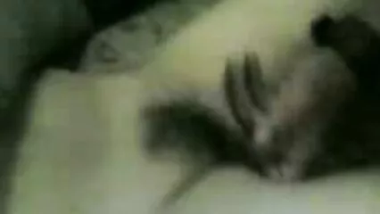 פורנו סרטי סקס לצפיה חינם עם שמן לכוס שעיר.