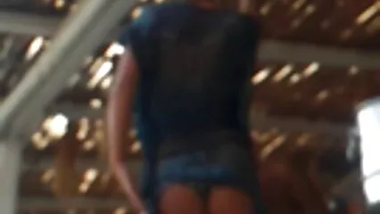 MILF הגיע לגבר סקסלצפיה חינם חתיך מתולתל לעיסוי, והוא דפק אותה.