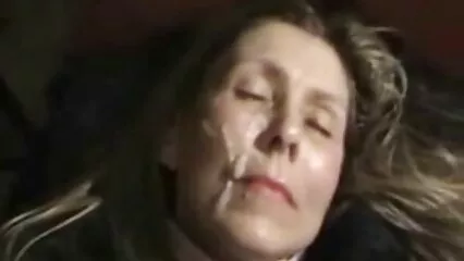 סקס המוני בערב ראש השנה צפייה ישירה בסרטי סקס בכל הסדקים.