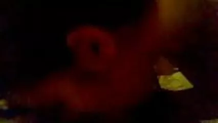 הבחור דפק את הכוס השעיר של סשה וזיין את העגל סרטי סקס מלאים לצפיה ישירה בתחת.