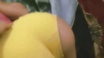 מופע גנגבאנג מגניב עם יופי צעיר. סרטי פורנו לצפיה בחינם