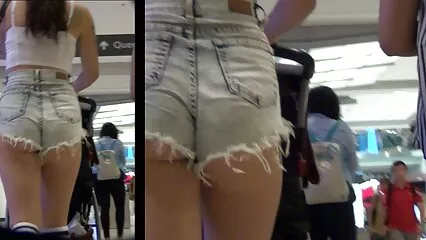 גבר אחרי סקס סיים בכוס של אסייתי רזה סרטי סקס לצפיה חינם וגונח בעצמו.