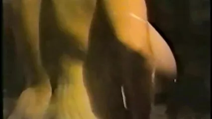 פורנו מצלמות נסתר של אפרוח פורנו נשים מבוגרות מוצצות לצפיה חינם וגבר רעול פנים.